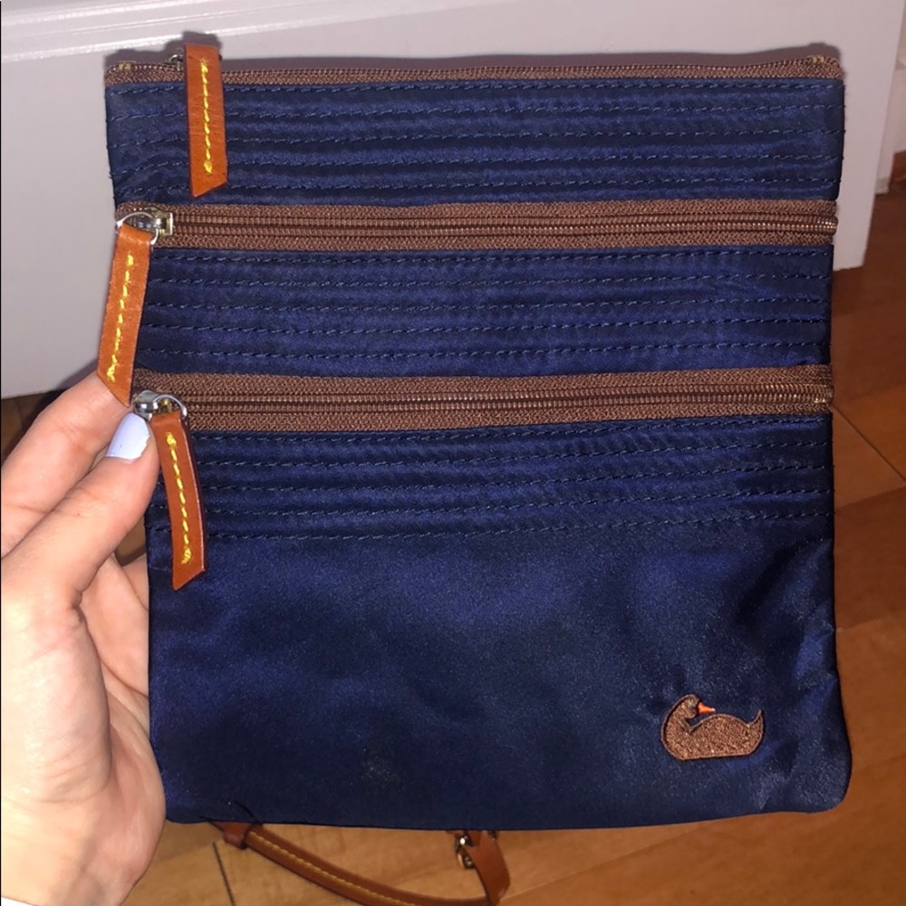 Dooney & Bourke Navy crossbody purse